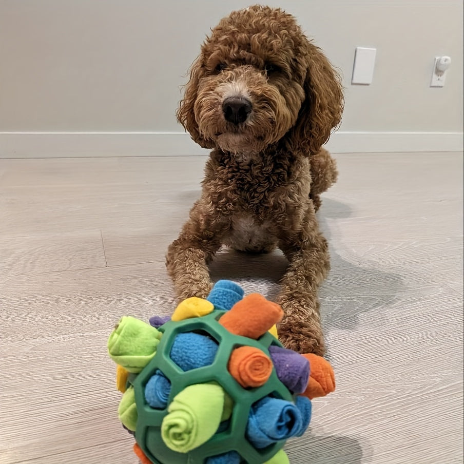 Triggering Fun Interactive Treat Hiding Dog Puzzle Ball